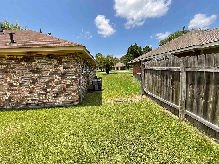 7544 Barbara Cohn Pl — Photo 15