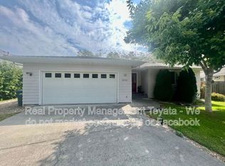 8390 Richmond Park Rd, Blaine, WA 98230