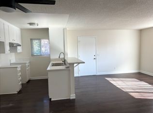 867 W 24th St #B, San Pedro, CA 90731
