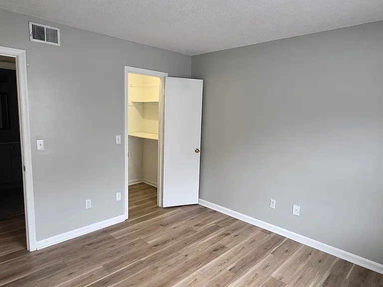 5637 Hornaday Rd #A — Photo 13