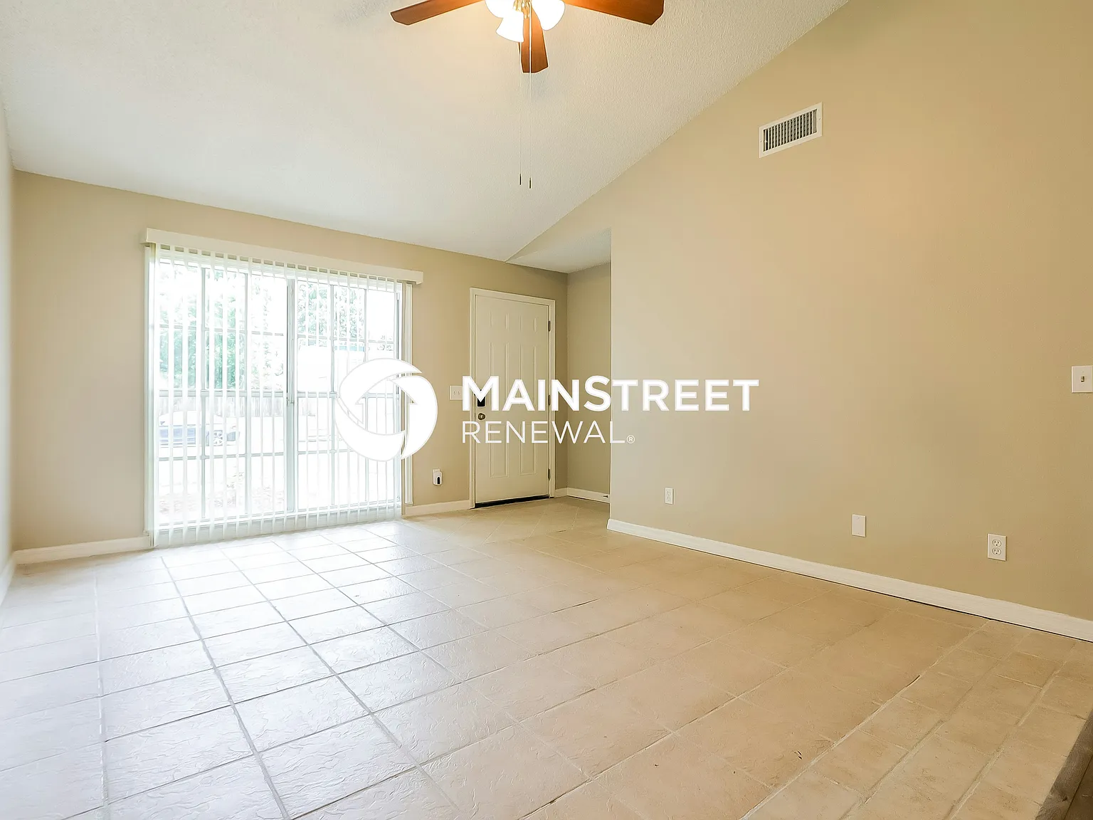 2120 Redleaf Dr — Photo 2