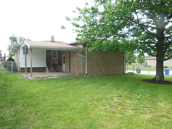 3rd image of 14252 Park Dr