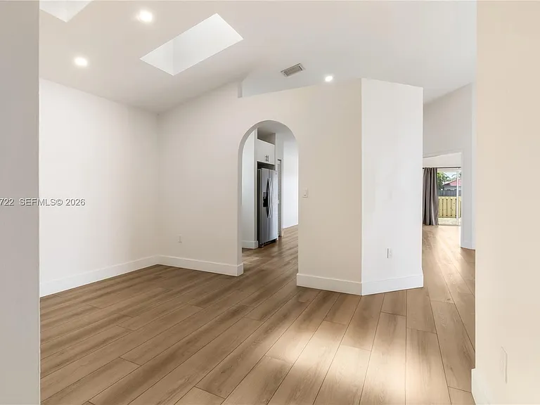 15472 SW 148th Ter — Photo 7