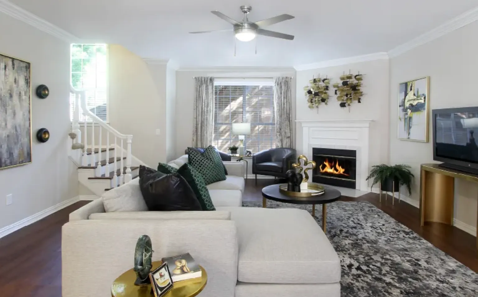 2 bed, 2.5 bath, 1724 sqft, $2,600 — Photo 1