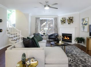 2121 Augusta Dr, Houston, TX 77057