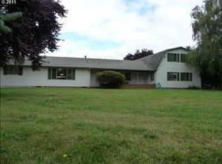 28282 Strawick Ln, Junction City, OR 97448