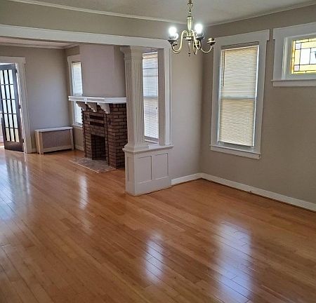 3rd image of 284 Ampere Pkwy Floor 1