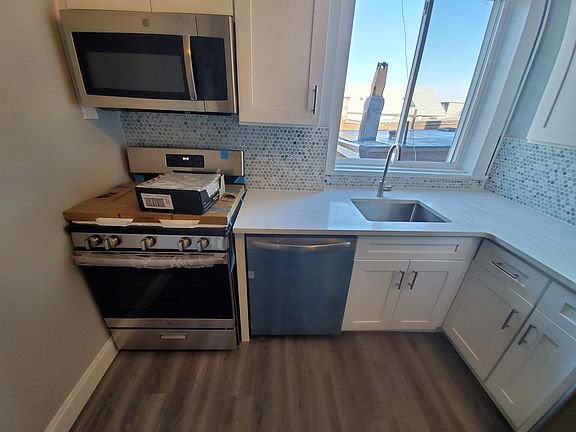 3rd image of 97 Bleecker St #C