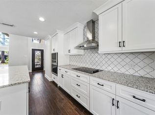 2411 Golfcrest Dr, Pearland, TX 77581