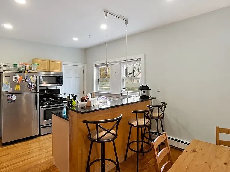 960 Cambridge St #2 — Photo 5
