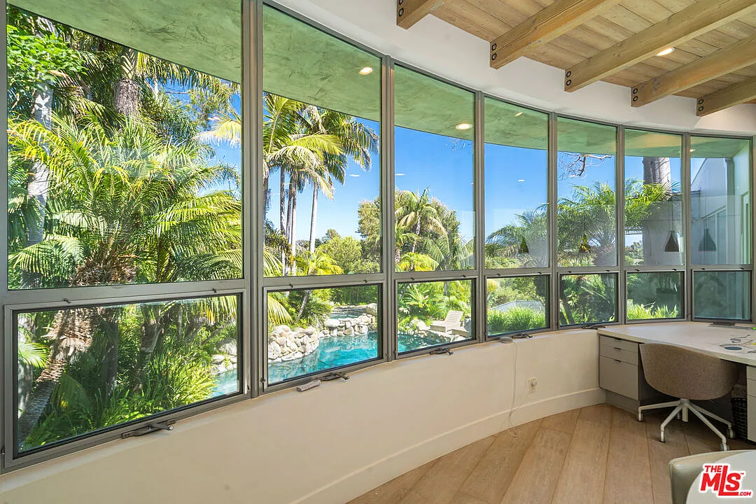 5 bed, 5.0 bath, 4364 sqft, $39,000 — Photo 3