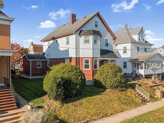 2nd image of 618 Alexander St