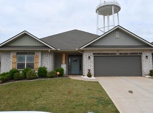 1118 Midway Hill Ln, Duncan, SC 29334