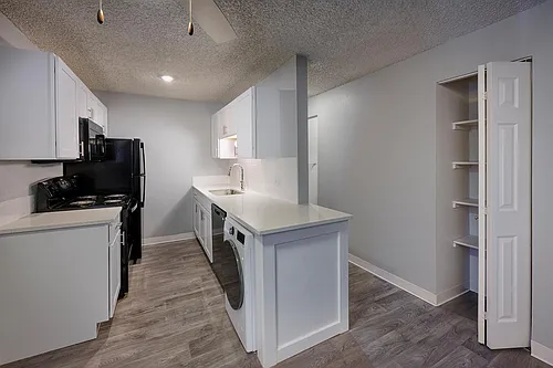 Reserve at Water Tower Village Photo 1