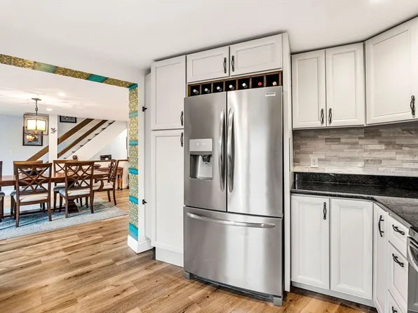 126 Merrimac St Unit 9, Newburyport, MA 01950