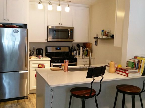 4th image of 5808 Blendonbrook Ln