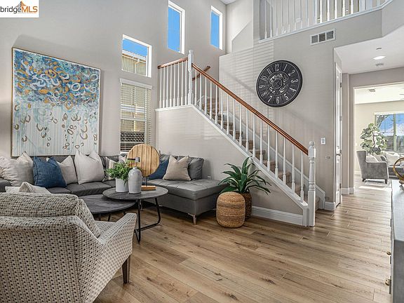5th image of 2278 Black Stone Dr