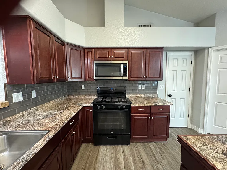 2064 E Desert Palms Dr — Photo 21