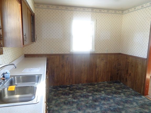 4th image of 518 S 10th St