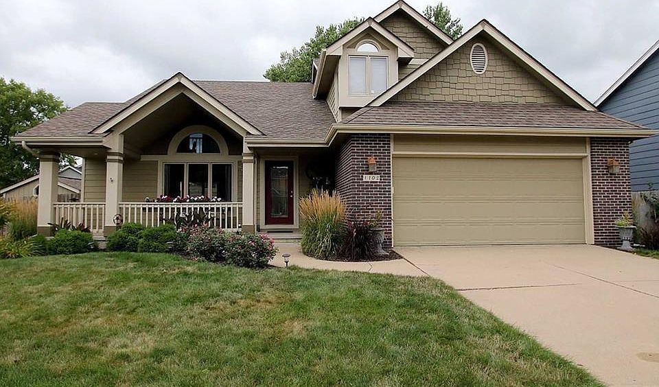 1st image of 1102 NW Cedarwood Dr
