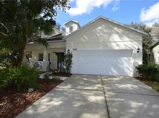 6230 Gannetdale Dr, Lithia, FL 33547