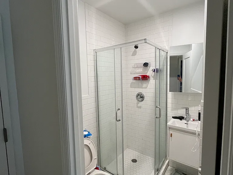 255 Broome St #1 — Photo 6
