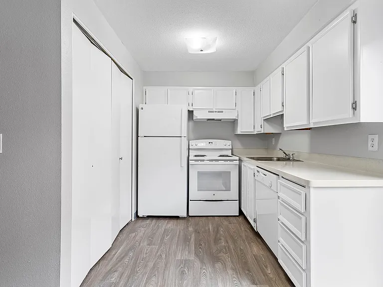 8311-8315 SE 17th Ave — Photo 11