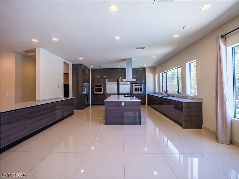 7447 Yonie Ct — Photo 8