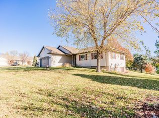 904 E Ridge Dr, Malvern, IA 51551
