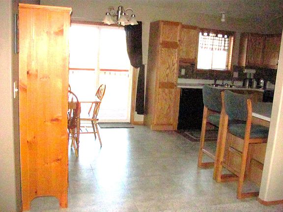 2nd image of 6013 S Hallow Ave