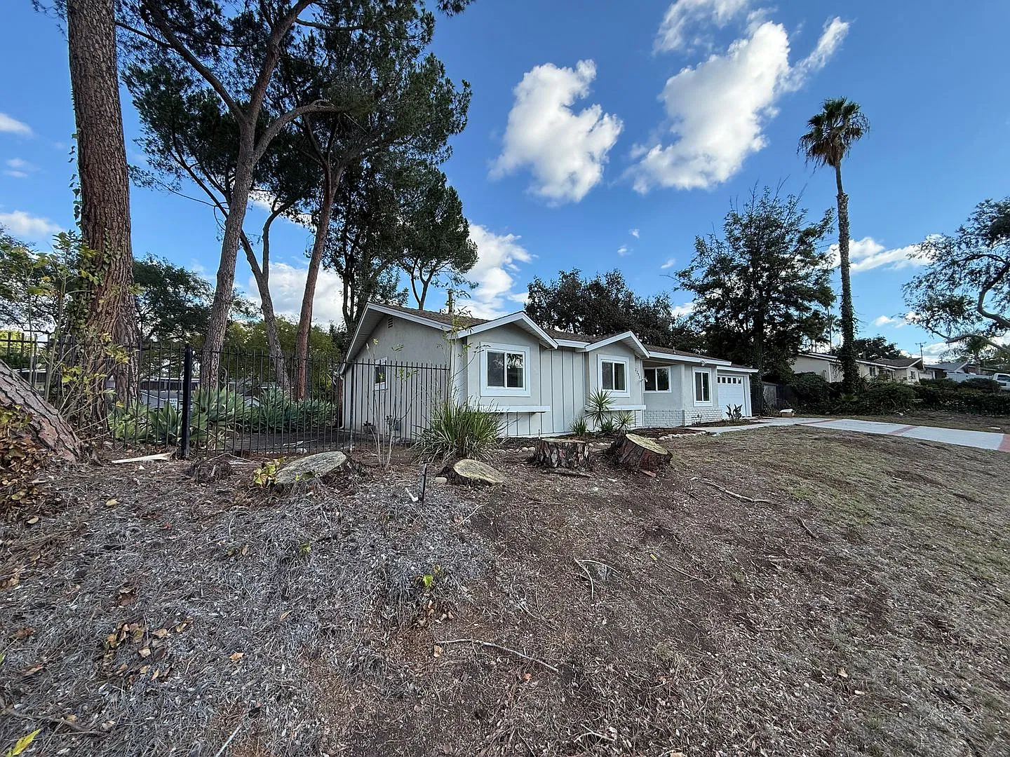Single Story in Thousand Oaks — Photo 3