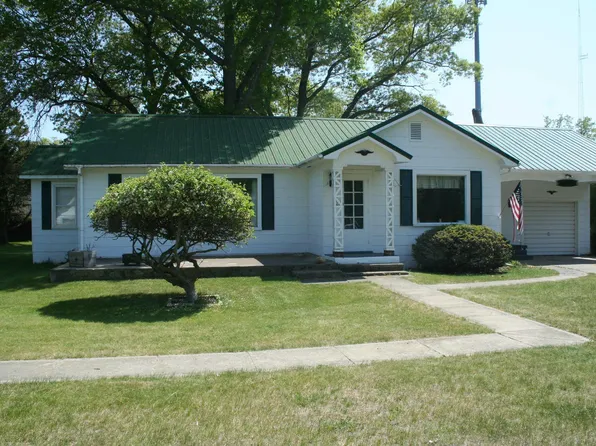 709 W State St, East Tawas, MI 48730