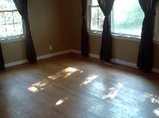 8509 Greenwood Rd, Raytown, MO 64138