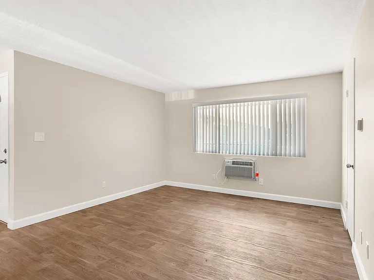 Anderson Park Apartments- Riverside, CA — Photo 14