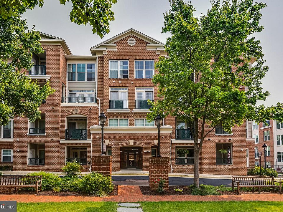 1st image of 2901 Saintsbury Plz APT 105