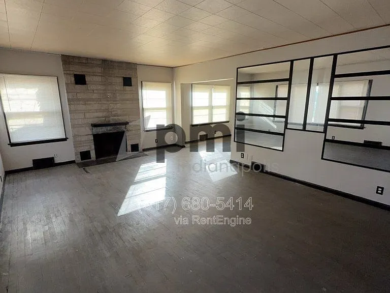 2613 Louise St — Photo 17