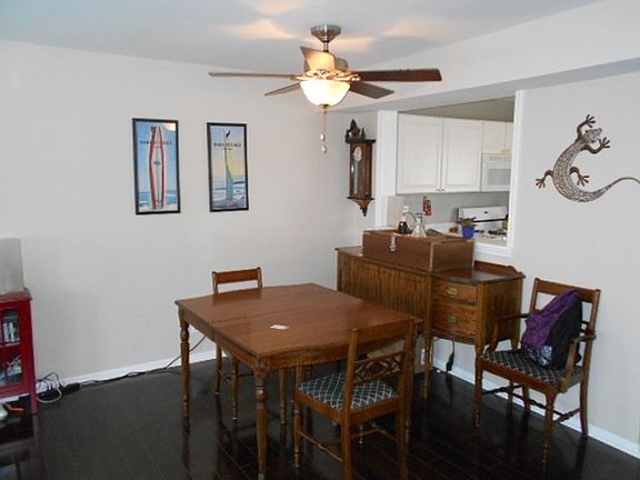 4th image of 806 Hidden Creek Ln #806
