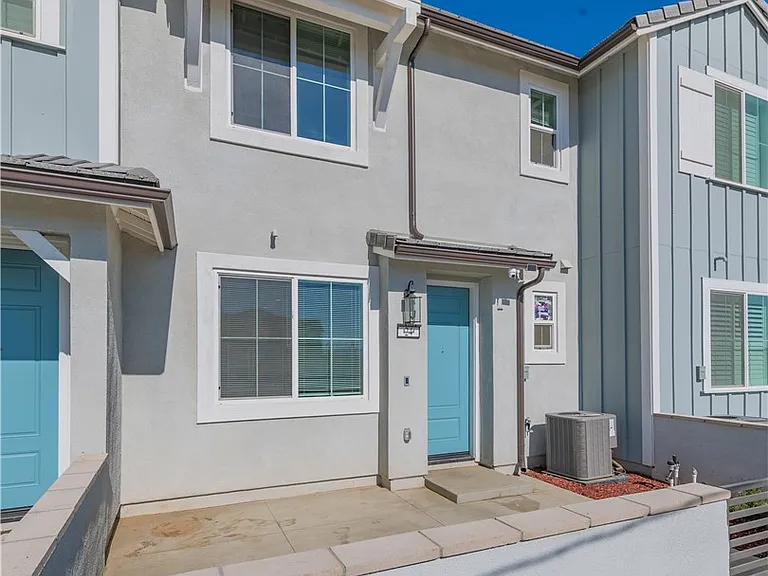 4096 Peony Paseo #24 — Photo 2