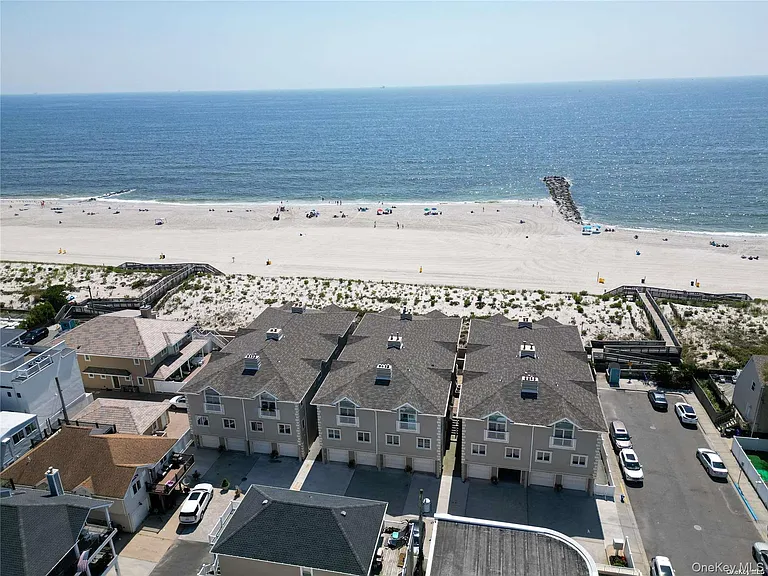 1051 Oceanfront #6 — Photo 35