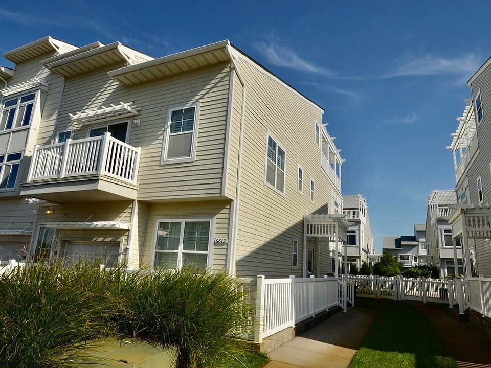 1st image of 6612 Seaspray Ave