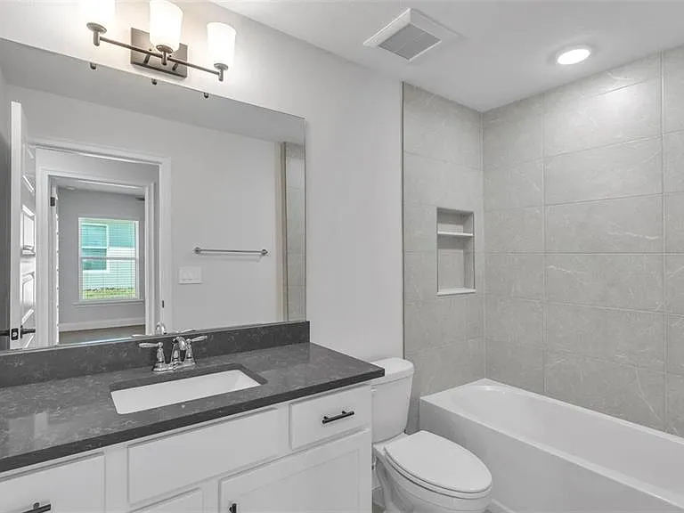 1246 Dorothy St — Photo 15
