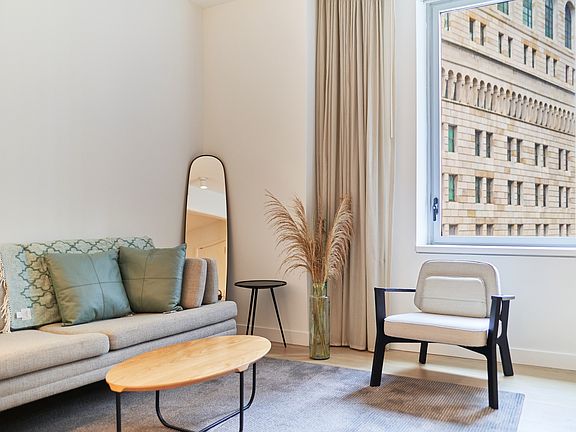 5th image of 84 William St #316