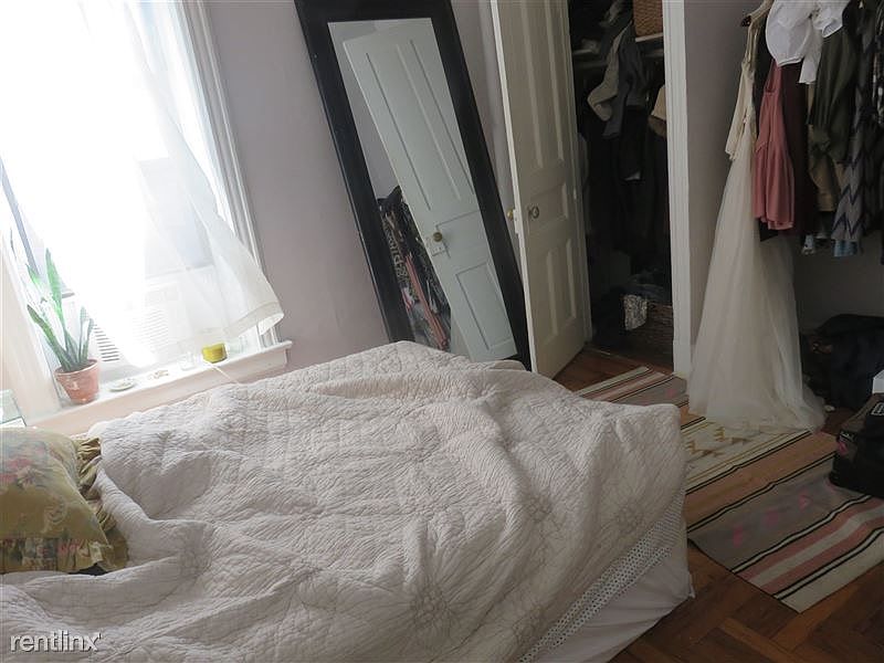1st image of 1054 Bergen St #120