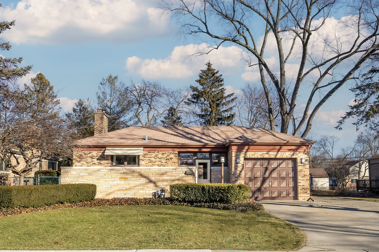 407 N Lincoln Ln photo 1