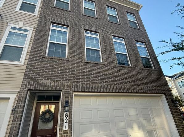 821 Savile Row Ter