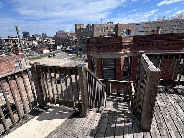 1033 S Oakley Blvd APT 3F, Chicago, IL 60612