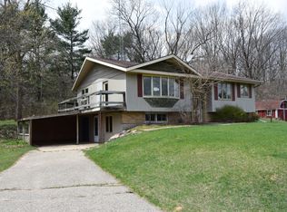 W6815 Hwy F, Wautoma, WI 54982
