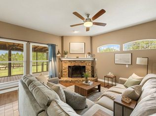 101 Pioneer Trl, Dripping Springs, TX 78620
