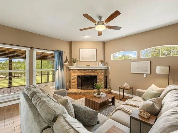 101 Pioneer Trl, Dripping Springs, TX 78620