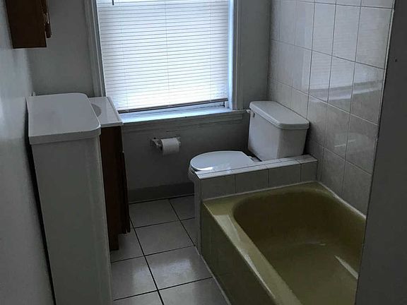 3rd image of 1223 N 29th St Floor 3